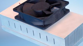 Durch den modularen Aufbau der Hochleistungskühlkörper lassen sich applikationsspezifischen Kühllösungen schnell und vergleichsweise kostengünstig realisieren. (Contrinex CTX Thermal Solutions)