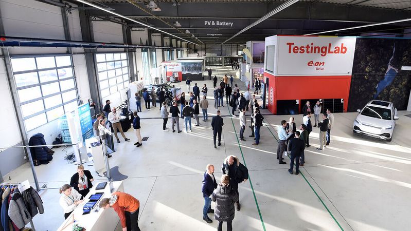 Eon hat in Essen ein Testgelände für Ladetechnik eröffnet.(Bild:  Eon Westnetz)