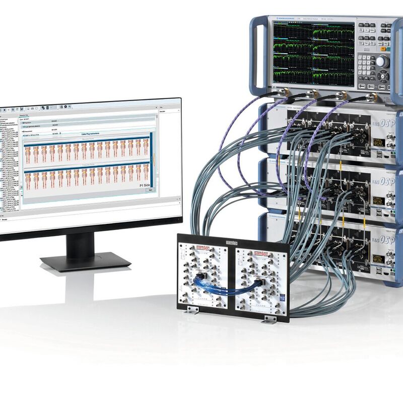 Automatisierte Tests: Hochgeschwindigkeits-Datenkabel lassen sich mit dem Vektornetzwerkanalysator R&S ZNB und drei R&S OSP320 Offene Schalt- und Steuerplattform sowie der Software-Suite R&S ZNrun steuern.