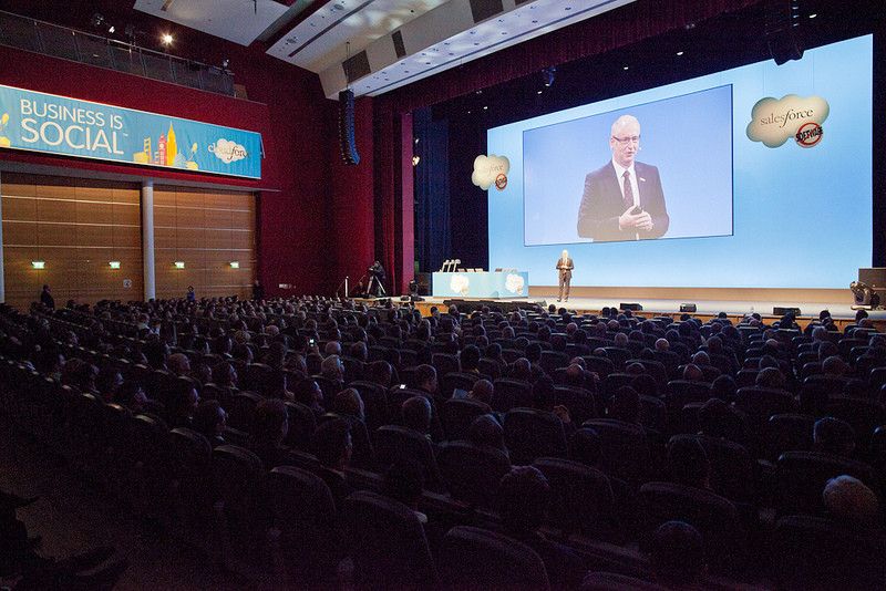Salesforce-Chef Joachim Schreiner bei seiner Keynote. (salesforce.com Germany GmbH)