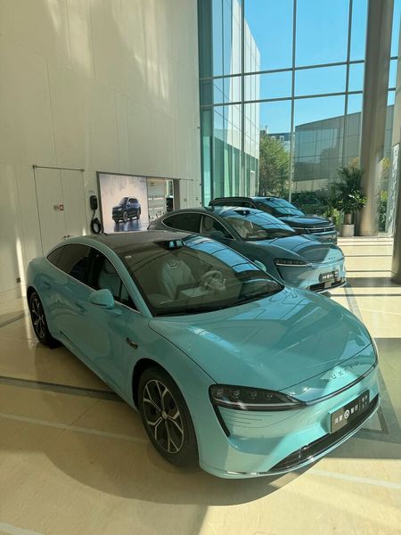 E-Auto Flotte ausgestattet mit Huawei-Software (Bild: Vogel IT-Medien GmbH)