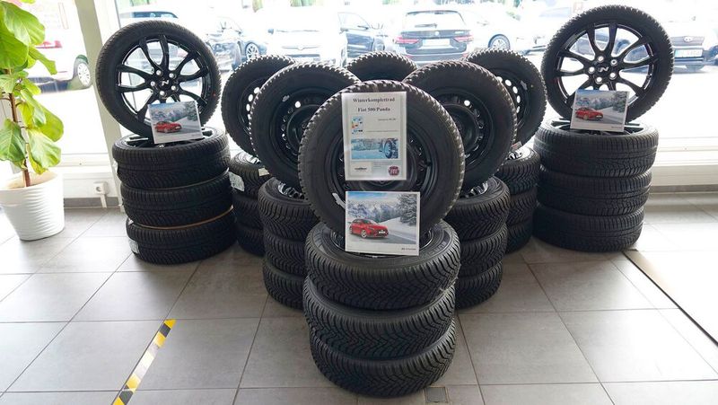 Dazu gehören natürlich auch die Hinweise auf die nächste Räderwechselzeit. (Bild: Rosenow/»kfz-betrieb«)