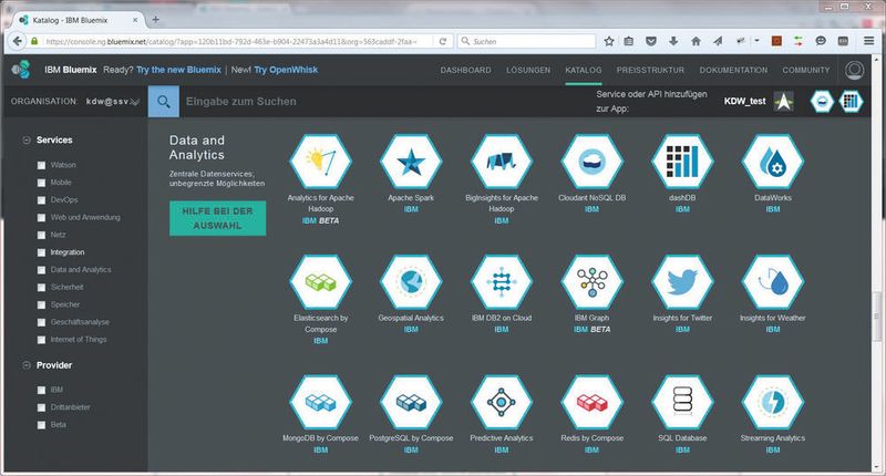 Technologisch führende Cloud-Serviceplattformen für IoT- und Industrie 4.0-Anwendungen unterscheiden sich durch unterschiedliche Services. In der IBM Bluemix Cloud findet man z.B. ein umfangreiches Angebot hinsichtlich Datenspeicherung und Analytics. Die Cloudant NoSQL-Datenbank eignet sich als Baugruppen- und Maschinendatenspeicher. Thinglyfied bietet hierfür einen entsprechenden Cloud Connector. Der Predictive Analytics-Service für Predictive Maintenance. Zusätzlich wird mit Hilfe eines speziellen Werkzeugs (SPSS Modeller) ein Vorhersagemodell erstellt. (SSV Software Systems)