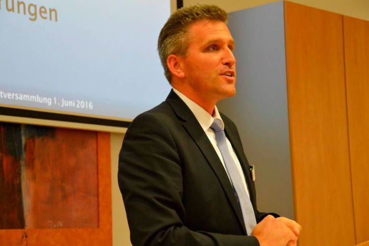 Obermeister Roland Hoier steht an der Spitze der Kfz-Innung Unterfranken mit ihren 839 Mitgliedern. (Langer/Kfz-Innung)