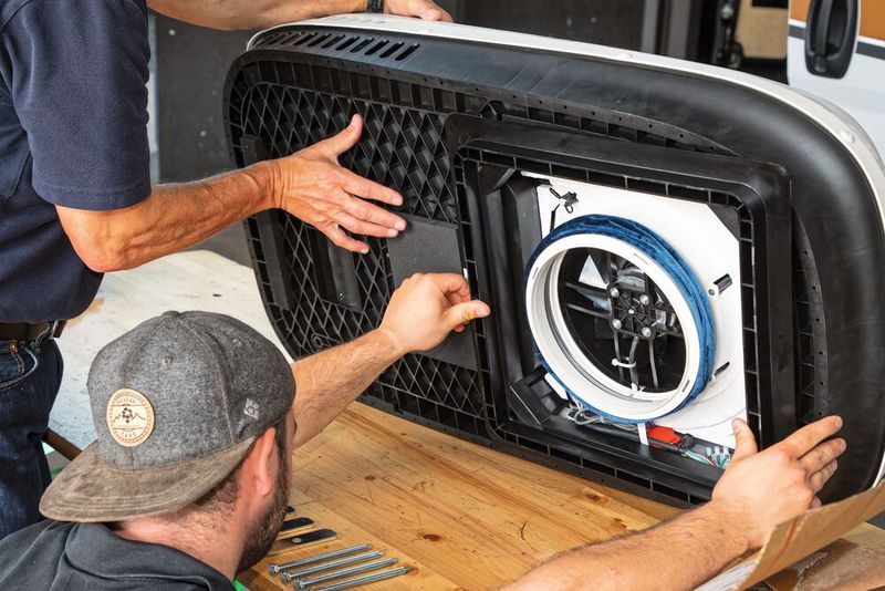 Das Nachrüstpotenzial bei Klimaanlagen ist erheblich. Deshalb sollten Kfz-Betriebe ausdrücklich auch die Besitzer älterer Campingmobile und ausgebauter Transporter ansprechen.(Bild:  Lena Willgalis)