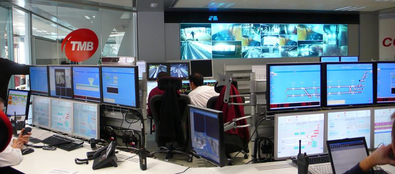 Fahrerlose U-Bahn Linie 9 in Barcelona, Spanien. (Siemens)