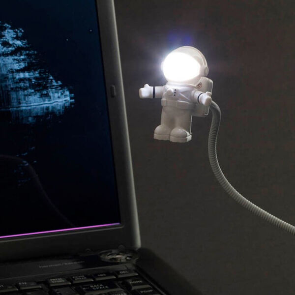 Die USB-Astronauten-Leuchte von radbag.de kostet 22,95 Euro und sorgt für Erleuchtung am Notebook. (radbag)