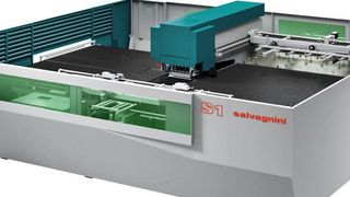 Erstmals zeigt Salvagnini die neue Stanz-Laser-Maschine S1 auf der Euroblech 2018. (Salvagnini)