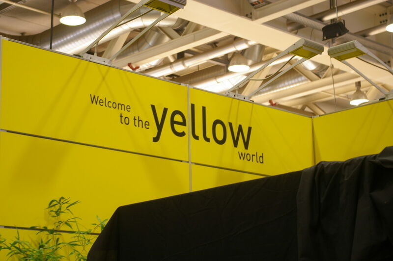 Le monde est aussi jaune chez Fanuc... (Image: JR Gonthier / MSM)
