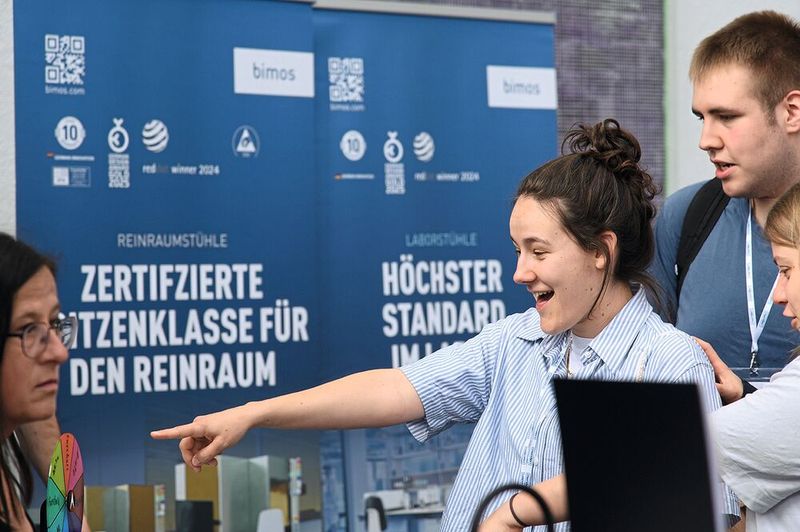 Man konnte sich aber auch direkt in die Ausstellung stürzen und auf Entdeckungstour gehen. Die besten Funde sind meist die zufälligen.   Mehr Infos zu den kommenden LAB-SUPPLY-Messen finden Sie auf www.lab-supply.info (Bild: Stefan Stark)