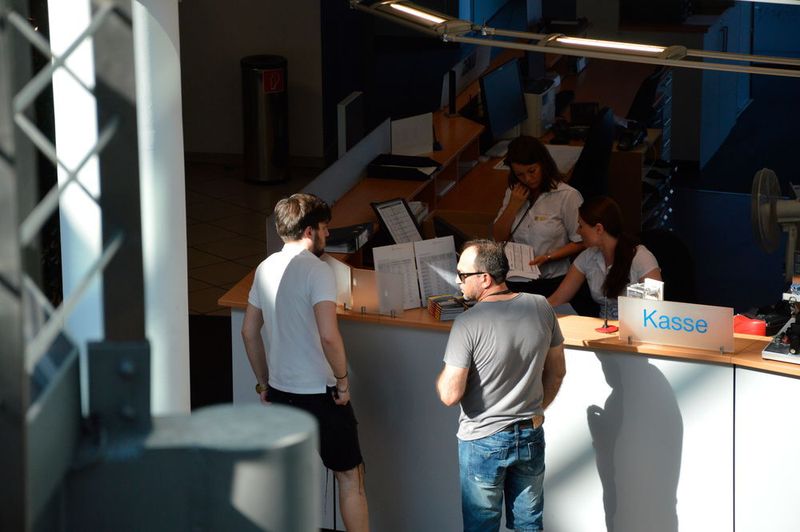 Kunden können bei Lueg frei verfügbare Werkstatttermine auch online suchen und verbindlich buchen. (Achter / »kfz-betrieb«)