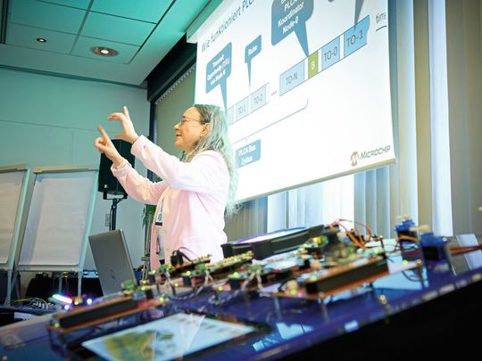 Anschaulich und praxisnah: In den Seminaren am 30. November und 4. Dezember 2026 gewinnen Softwareingenieure fundiertes und handfestes Wissen für ihren Entwickler-Alltag.  2026 erstmals dabei: Ein praktischer, sechsstündiger Embedded-Rust-Hackathon.(Bild:  Nicolas Det)