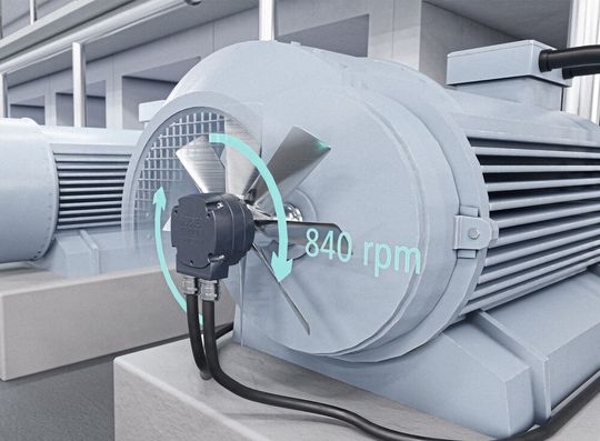 Der inkrementale HeavyDuty-Drehgeber HOG860 der HOG800 Serie, verbaut in einem Großmotor. (Bild:  Baumer)