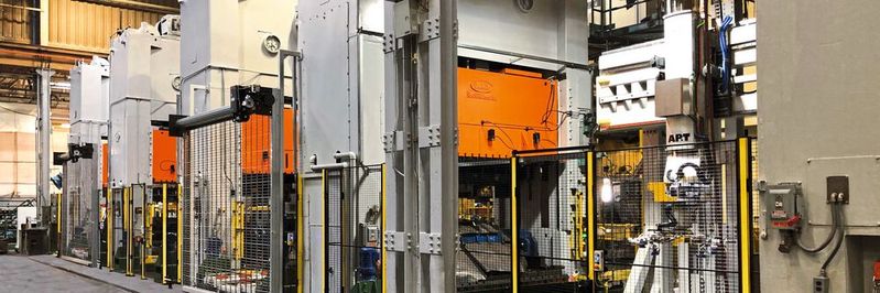 AP&T wurde beauftragt, eine bestehende Tandemlinie mit fünf Pressen bei Spartanburg Steel Products Inc. vollständig zu automatisieren.(Bild:  AP&T)