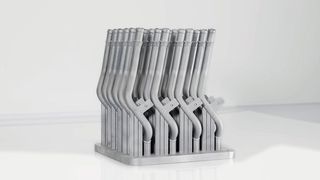 Zusammen mit Renishaw haben die Spezialisten bei Madit eine Komponente zur Flüssigkeitsübertragung in einem Kühlsystems eines Autos entworfen. Mit der Tempus-Technologie auf einem RenAM500Q-System können die Entwickler bei Madit die Bauzeit dieses Teils auf 6 Stunden und 44 Minuten reduzieren.  (Bild: Renishaw)