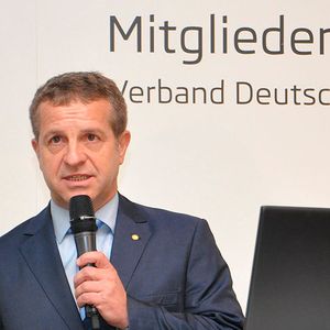 Verbandspräsident Thomas Peckruhn mahnte in Richtung des Importeurs Maßnahmen im Abgas-Skandal an, sieht Skoda zugleich allerdings als stark genug an, um die Folgen zu überwinden.(Foto:  Grimm)