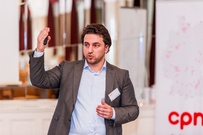 Hasan Afyon von Xerox klärte über die neueste ConnectKey-Technologie des Druckerherstellers auf. (Bild: Nic Fey)