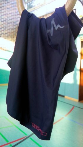 Shirt iinMotion: Dünne und flexible Elektroden sind fein in die Textilie integriert – für idealen Komfort und hohe Bewegungsfreiheit. (Teiimo)