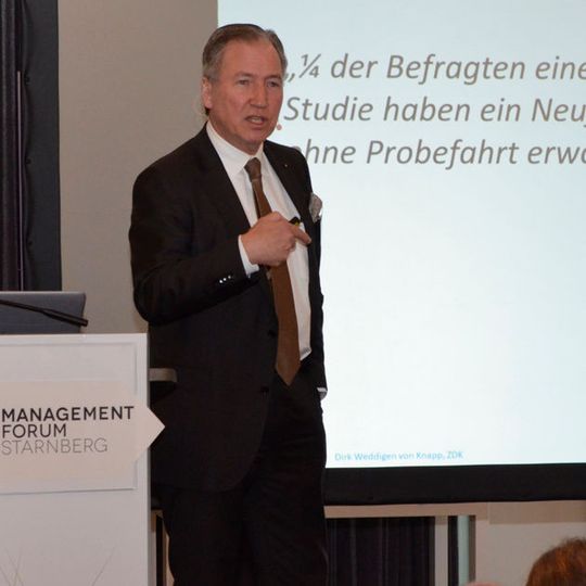 Dirk Weddigen sprach in seiner Funktion als ZDK-Vorstandsmitglied über die Zukunftsperspektive des Fabrikatshandels.(Bild:  Rehberg/»kfz-betrieb«)