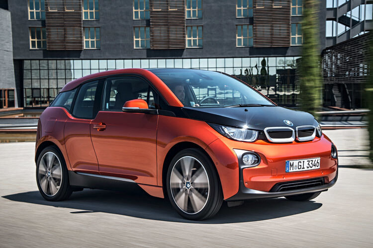 Dank Karbon und Aluminium bringt das Auto trotz der schweren Batterien nur 1195 Kilogramm. (Foto: BMW)