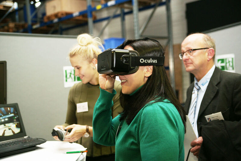 Auch Virtual Reality-Systeme gehören zu den Lösungen, die zukünftig in der Logistik Einzug halten werden. (Ehrhardt + Partner)