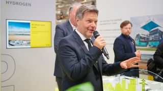Wirtschaftsminister Robert Habeck (Grüne) will mit einer neuen Start-up-Strategie den Unternehmen leichter Zugriff auf Risikokapital ermöglichen. (Bild: GP Joule)