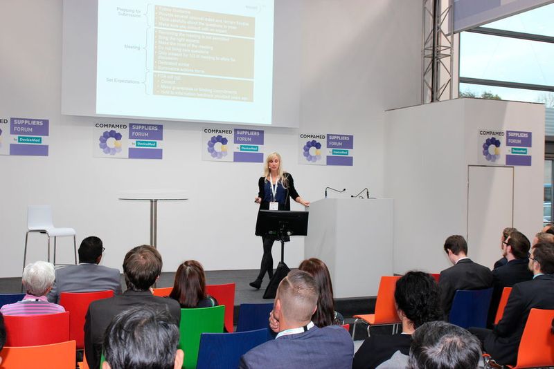 Hat mit dem Thema Pre-submission meetings mit der US-FDA beim Compamed Suppliers Forum by Devicemed voll ins Schwarze getroffen und viele Zuhörer gefunden: Lacey J. Chessor, Knoell Germany. (Reinhardt / Devicemed)