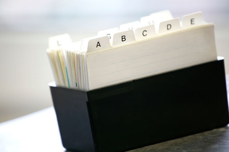 Bildvokabeln können Ihnen helfen, eine Routine beim Zeichen zu entwickeln. Diese lernen Sie am besten, indem Sie immer in derselben Reihenfolge zeichnen. Dadurch gehen die Bewegungen ins Muskelgedächtnis über. (Bild: Design_5D - stock.adobe.com)