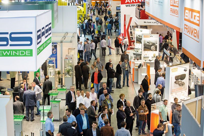 Die AMB ist der Treffpunkt der Metallbearbeiter (im Bild: Blick in Halle 1, AMB 2012). (Bild: Landesmesse Stuttgart)