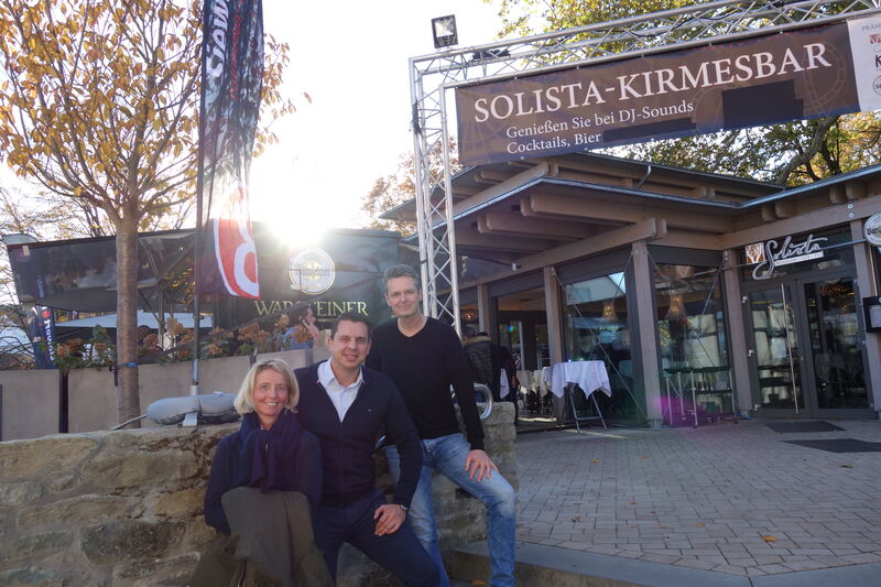 Stephanie Steen, IT-BUSINESS, Kai Volmer und Volker Unland, LG, feiern mit S&K im Solista. (IT-BUSINESS)