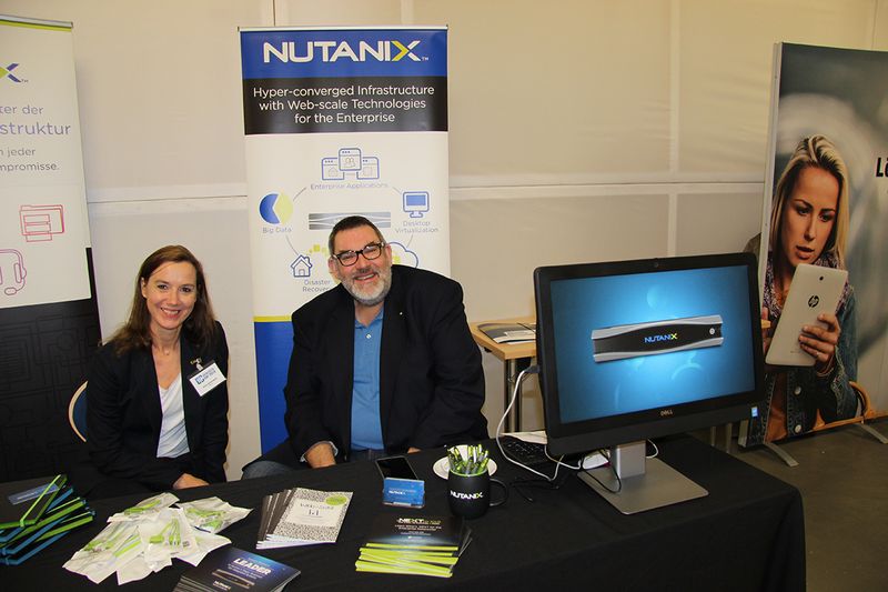 Gute Stimmung auch am Stand von Nutanix: Anja Ignatowitz und Carsten Haak. ()
