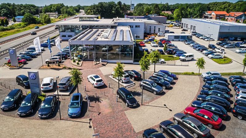 Ford, Mazda, Hyundai: Durch eine Reihe von Übernahmen hat die Nowag ihr Markenportfolio in diesem Jahr deutlich erweitert. Auch neue Betriebe der Kernmarken VW und VW Nutzfahrzeuge kommen hinzu.(Bild:  Nowag)