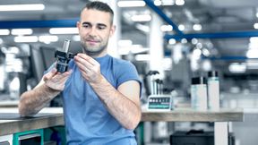 For the hydraulic connection of the cylinders Meusburger offers suitable fittings, screw plugs and flat-sealing hydraulic couplings.  (Source: Meusburger)