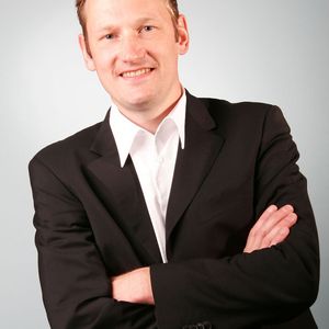„Wir arbeiten mit starken Partnern zusammen, um unseren Kunden Komplettlösungen für ihre Anforderungen liefern zu können“, sagt Thomas Hartkämper, Geschäftsführer Ormazabal Zentral- und Osteuropa.