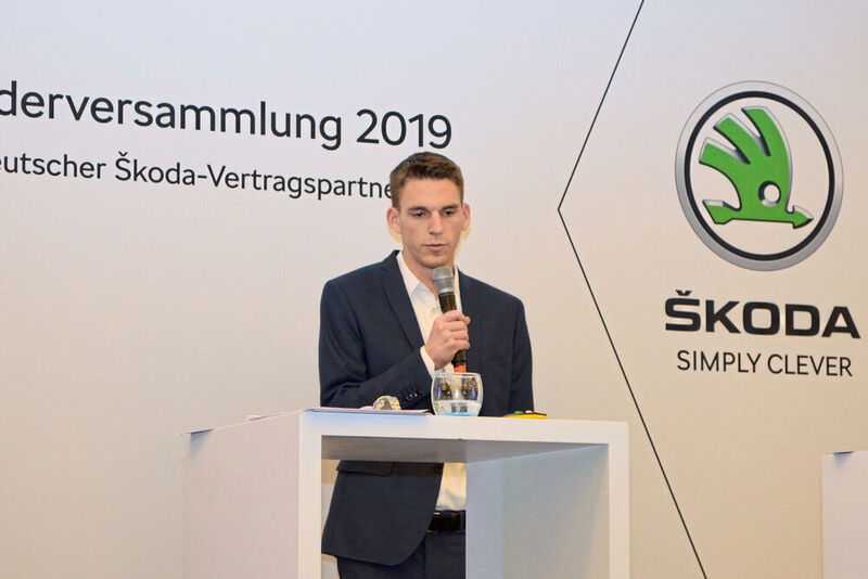Niklas Hostnik (im Bild) führte nach dem Ausscheiden von Patrick Kaiser im letzten halben Jahr vorübergehend die Geschäfte des Skoda-Partnerverbands. (Grimm/»kfz-betrieb«)