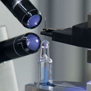 Prozesskompetenz bei Teamtechnik am Beispiel LED Curing auf Glas.