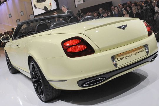 Mit dem Viersitzer produziert Bentley das schnellste Cabriolet der Firmengeschichte: 630 PS, von 0 auf 100 km/h in 4,2 Sekunden und eine Höchstgeschwindigkeit von 325 km/h.  (Archiv: Vogel Business Media)