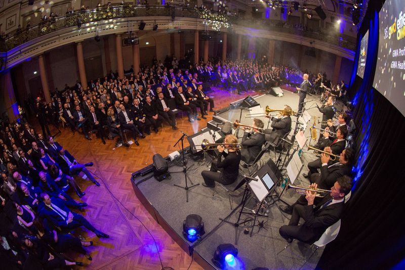 Am Abend wurde dann der GWA Effie Award im Rahmen einer feierlichen Gala im Palmengarten Frankfurt verliehen. (Hasan Baran Özkan / GWA)