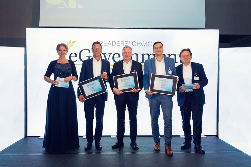 Die Gewinner der Kategorie ePayment: Giropay (Silber Award), S-Public Services (Gold Award) und Paypal (Platin Award) (offenblen.de )