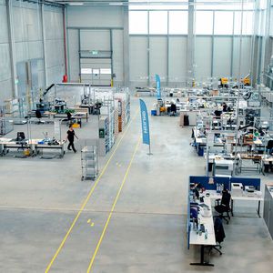 Distribution and Production at Hanau (Germany)(Bild: ©  MOVIEFLYLIVE Alan Kosinski / KI-generiert)