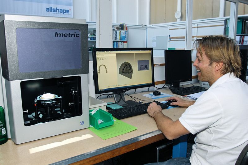 Eine weitere Dienstleistung und Produktionsvoraussetzung ist das Erstellen des Designs der gewünschten Produkte. (Anne Richter, SMM)