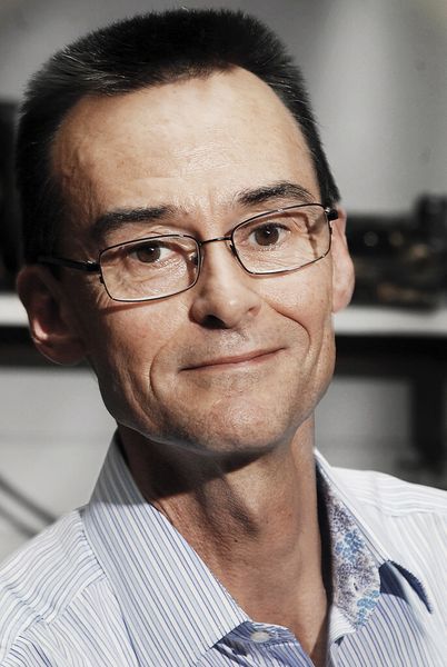 Philippe Vergne, Forschungschef des Labors für die Mechanik von Kontakten und Strukturen am National Institute of Applied Sciences, wird den neu geschaffenen Lehrstuhl zusammen mit dem SKF Chef-Wissenschaftler für Tribologie, Schmierung und Lagerlebensdauer, Guillermo E. Morales Espejel, leiten. (Bild: SKF)