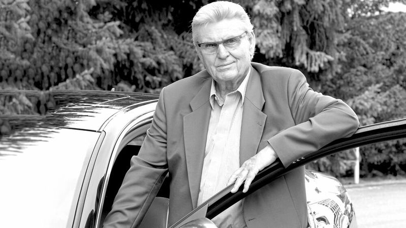 Dr. Kurt Eckernkamp