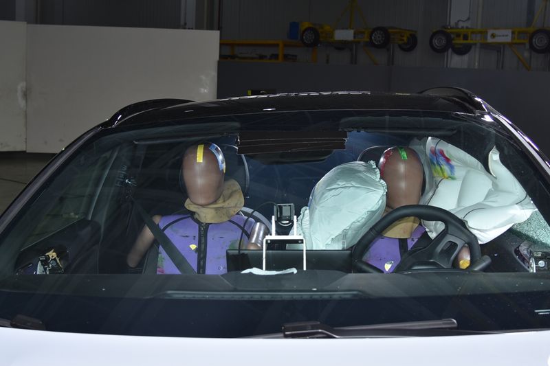 Euro-NCAP has developed new test criteria – two electric cars have already received five stars in the new test.(Source:  Euro-NCAP)