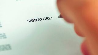 BP has signed a strategic cooperation agreement with one of China’s leading producers of PET plastic, China Resources Chemical Innovative Materials. (Deposit Photos )