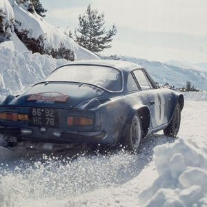 Die Alpine A110 bei der Rallye Monte Carlo 1973.(Bild:  Renault Alpine)