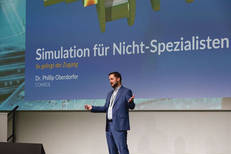 Simulation war auch Thema des Vortrags von Dr. Phillip Oberdorfer, Technical Marketing Manager bei der Comsol Multiphysics GmbH. Er zeigte, wie auch Nicht-Spezialisten von Simulation profitieren können - dank der sogenannten Simulations-Apps.  (Bild: Stefan Bausewein/VCG)