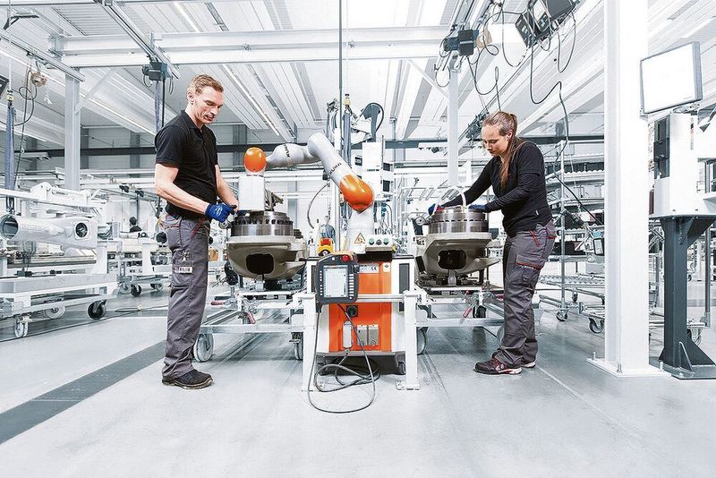 Kuka zeigt in Hannover die Zukunft der intelligenten Automatisierung. (Kuka)
