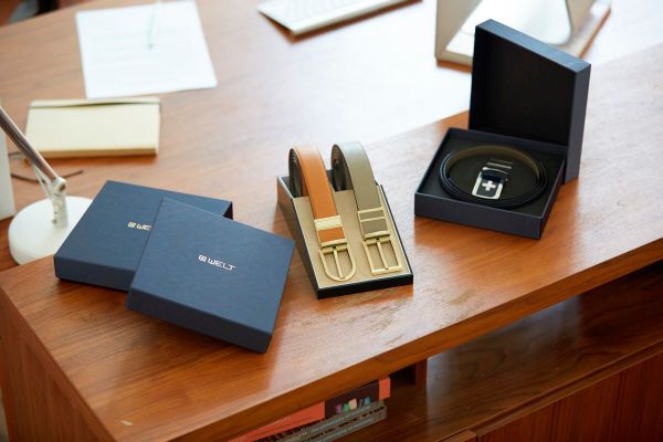 Der smarte Gürtel WELT von Samsung/WELT Corporation: Er kontrolliert die Fitness seines Trägers. Eine App gibt zudem Gesundheitstipps. (Bild: Samsung/WELT Corporation)