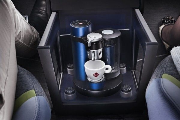 Mit dem vollelektrisch angetriebenen Konzeptfahrzeug „XchangE“ zeigt die Schweizer Ideenschmiede Rinspeed auf dem Genfer Auto-Salon die Zukunft des autonomen Fahrens.  (Rinspeed)